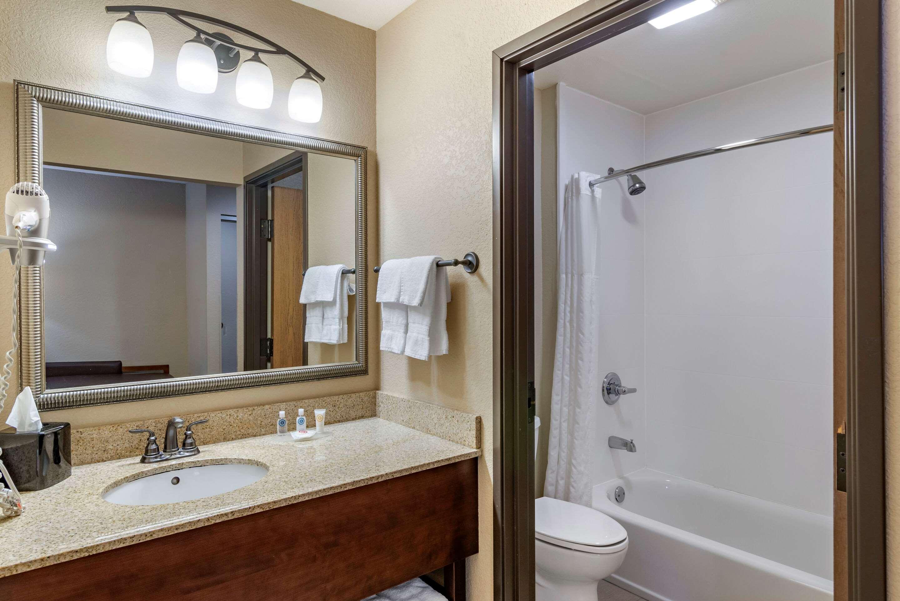 Comfort Inn & Suites Blue Ridge Ngoại thất bức ảnh